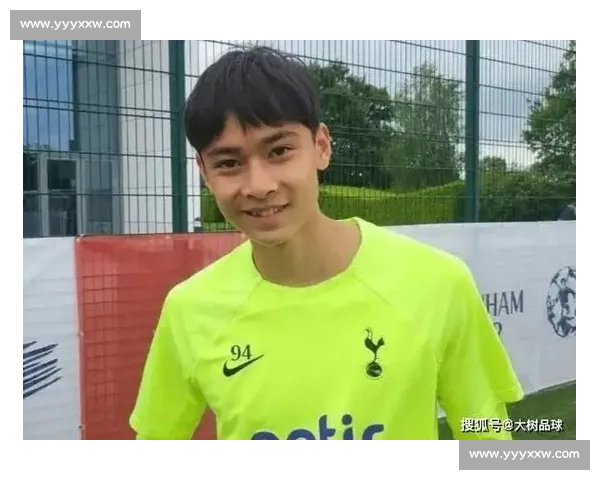 英超华裔叩门国青遭冷遇：明月照沟渠的归化困局